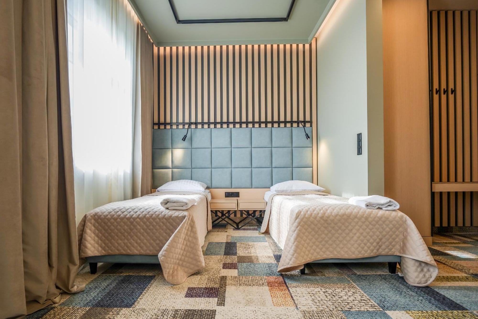 Hotel Jarota 야로친 외부 사진