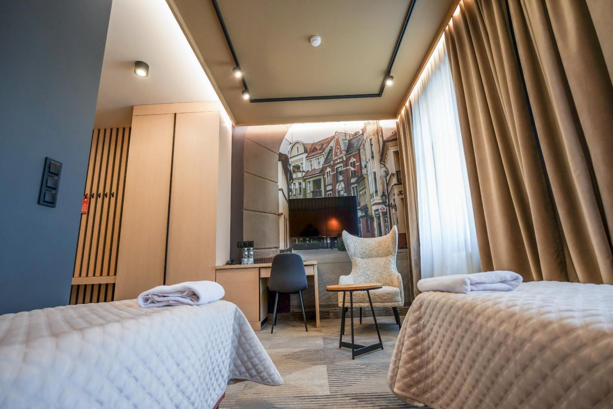 Hotel Jarota 야로친 외부 사진