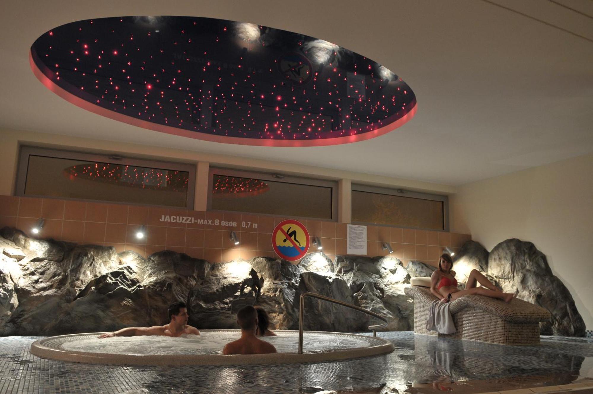 Hotel Jarota 야로친 외부 사진